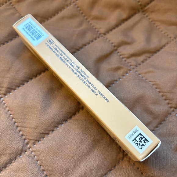 Touch A Gleam Multi Contour Stick in #01 Nude Beige - Picture 7 of 7